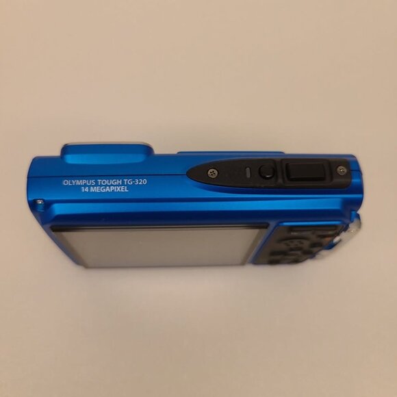 Olympus Tough TG-320 14.0MP Shockproof/Waterproof Blue Digital Camera - Picture 8 of 10